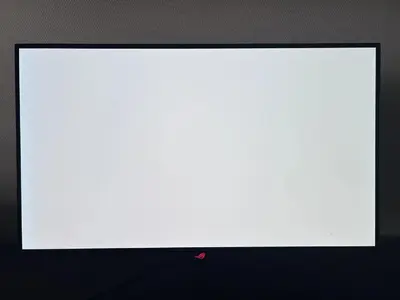 woled-panel-owners-faint-blue-tint-on-the-side-is-this-v0-4ymh1e5vlyqf1.png